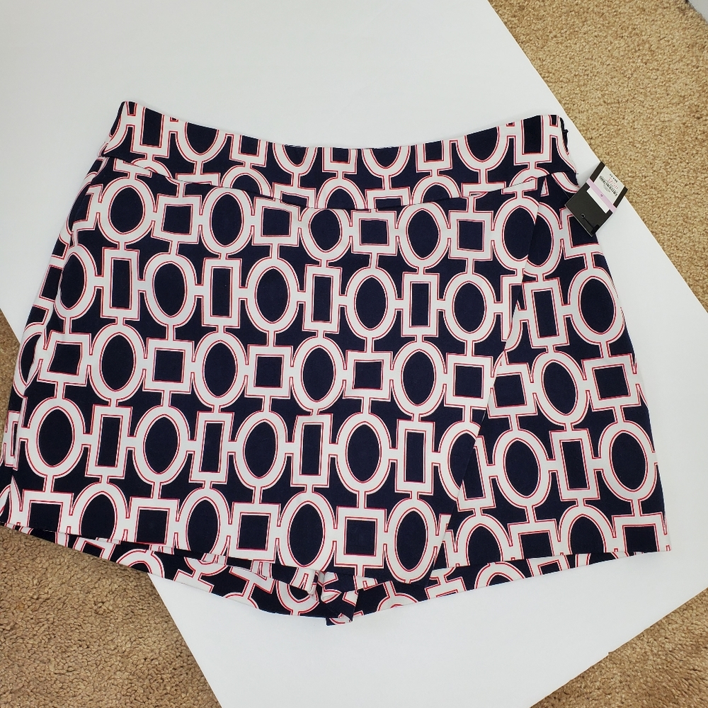 crown & ivy Navy and Pink Geometric Shorts